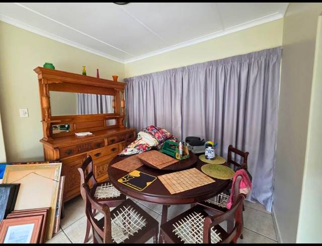 4 BEDROOM PROPERTY TO RENT IN GLEN MARAIS